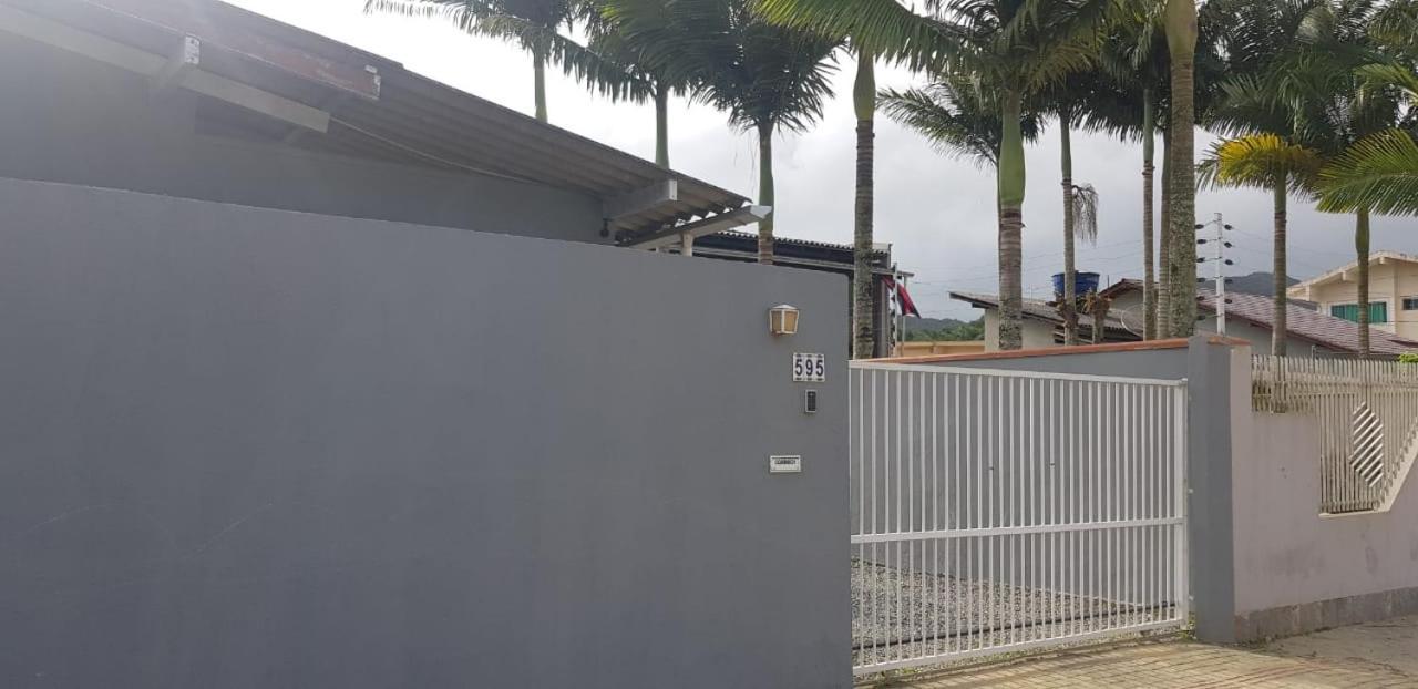 Residencial 300 Metros Do Parque Penha (Santa Catarina) Eksteriør billede